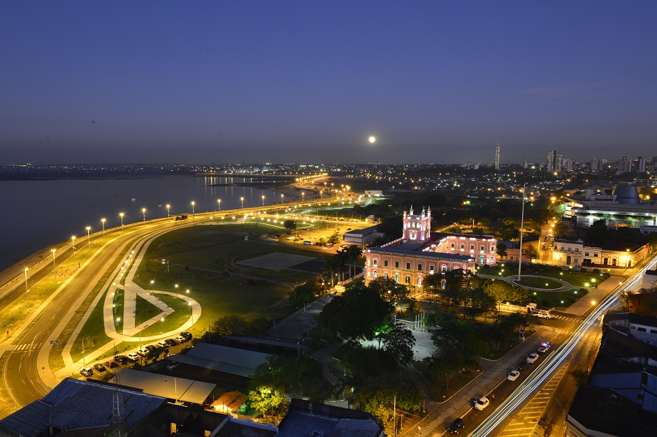 Blick über Asuncion bei Nacht (© National Secretariat of Tourism of Paraguay)