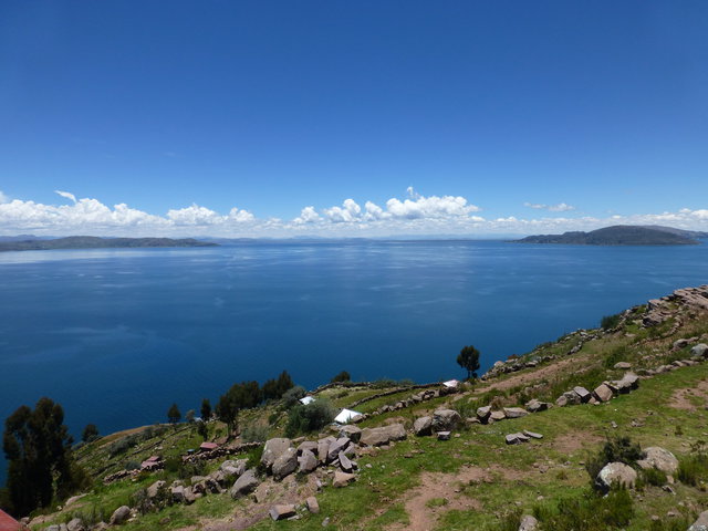 Blick über den Titicacasee von Taquile aus