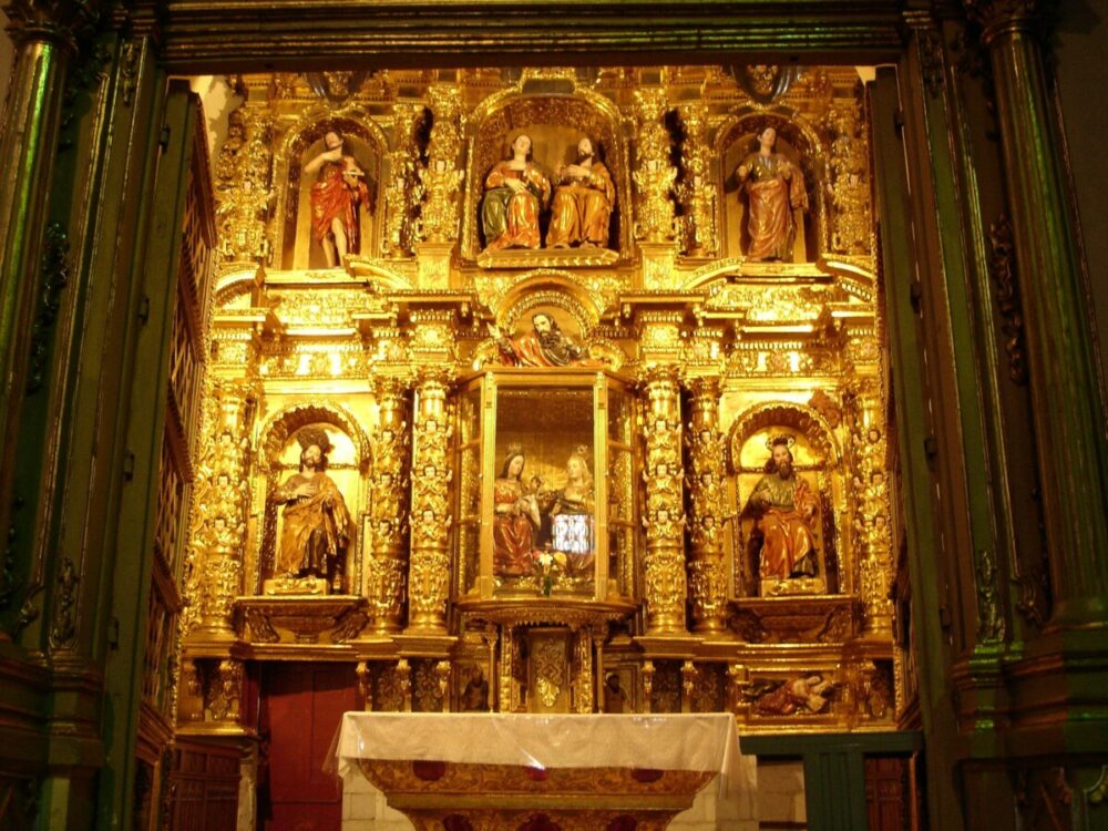 Feierliche Stimmung in der Kathedrale von Quinto