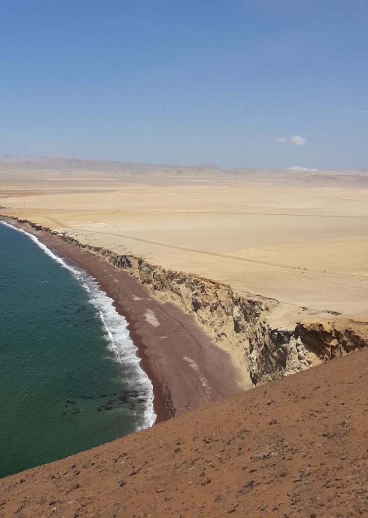 Roter Strand von Paracas
