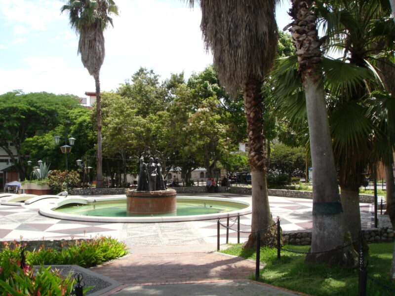 Park Las Heroinas Merida