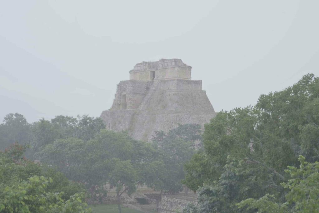 Piramide del Advino; Mexico Tourism Board: Photo/Ricardo Espinosa-reo
