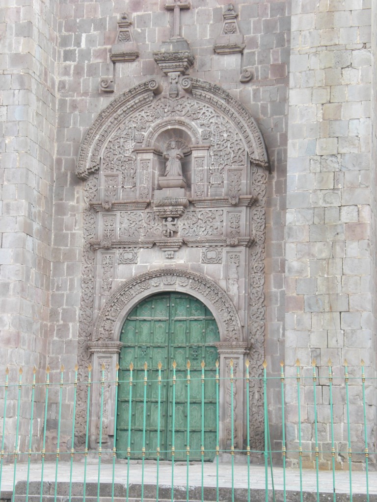 Portal - Kathedrale in Puno