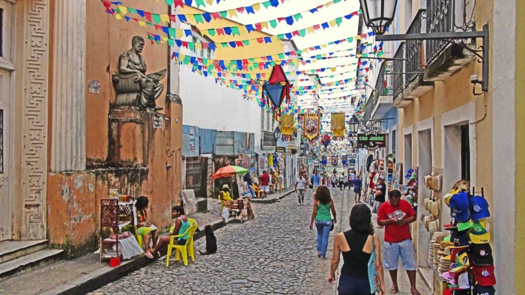 Stadtteil Pelourinho in der Geburtsstadt des Capoeira: Salvador da Bahia (©Jörg Rausch)