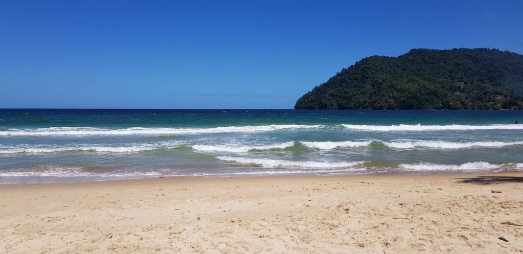 Wellen am Maracas Beach